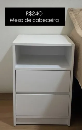 Mesa de cabeceira ( criado mudo )