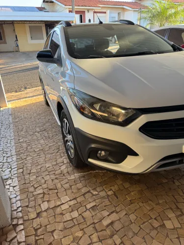 Chevrolet Onix Activ 1.4 8V Flex Aut. 4P 2017