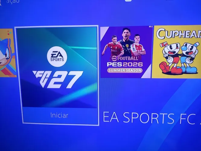 Playstation 4 com varios jogos 2 controles novos muito conservado