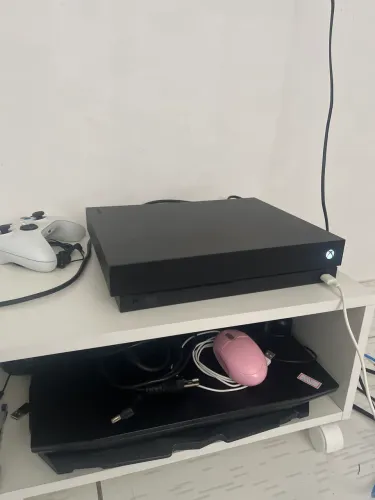 Xbox one X 1tb