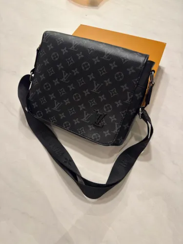 Bolsa / Bag Louis Vuitton - NOVO!