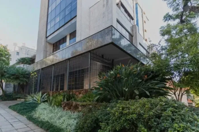 Loja de esquina no bairro Moinhos de Vento em Porto Alegre