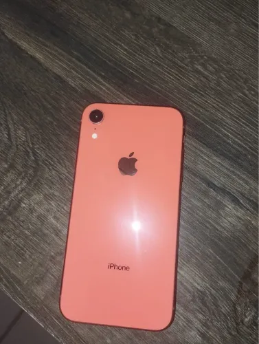 iPhone XR 64 gb valor negociável