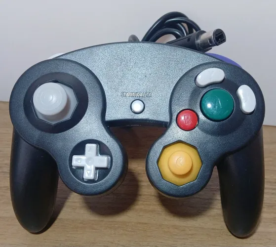 Controle com fio gamecube e wii preto (sem teste)