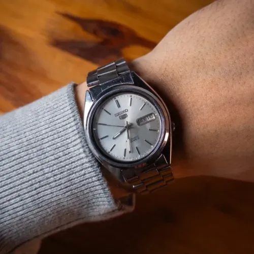 Seiko 5 * Vintage 1987 Automático - Mostrador Branco 37mm - PF237