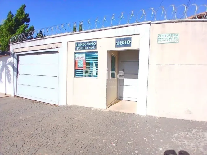 Casa Condomínio Fechado para alugar, 3 quartos, Minas Gerais - Uberlândia/MG - Rotina Imob