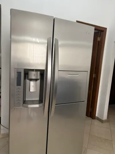 Geladeira LG Side by Side 617L GR-P246CSP - COM DEFEITO