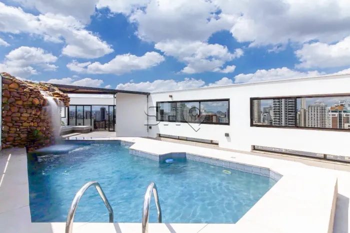 Cobertura Triplex, com vista 360º para o Pacaembu
