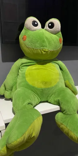 Sapo de Pelúcia Gigante