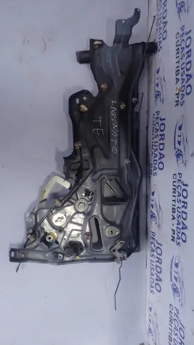Máquina e módulo Renault Laguna, traseira esquerdo.