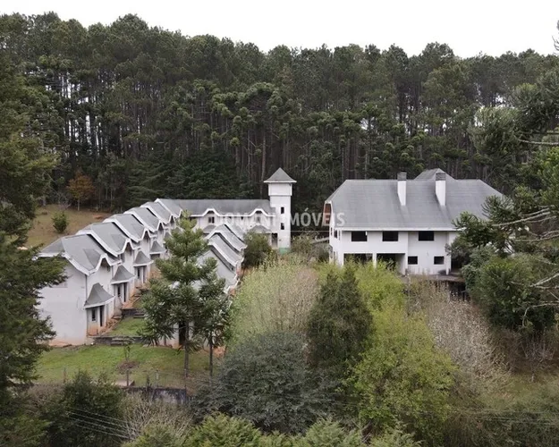Pousada em Construção na Região do Jardim do Embaixador - Campos do Jordão/SP
