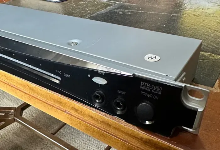 Afinador crimatico Korg