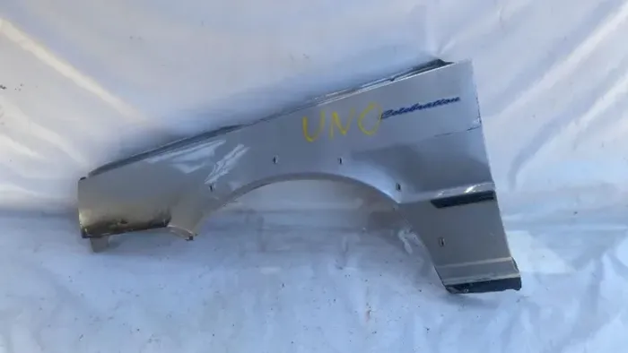Paralama Fiat Uno Way lado esquerdo 2005\2013 com detalhe 