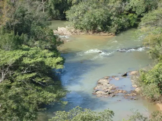 Chácara beira do Rio do Peixe (paraíso), Casa de Campo e lazer. 12 hectares