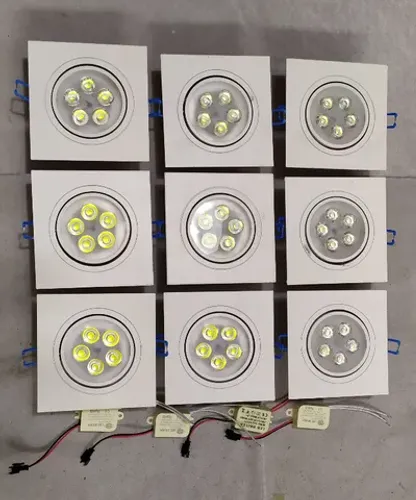 Kit 9 Spot Dicróica Led 5w Quadrado Direcionável Branco Quente Bivolt Alumínio Embutir Usa