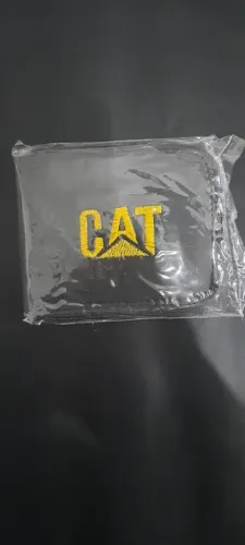 Carteira com Ziper Caterpillar.