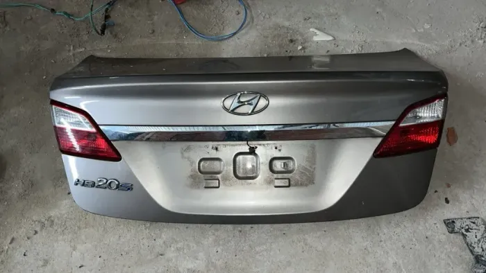TAMPA DE MALA HYUNDAI HB20S 2017