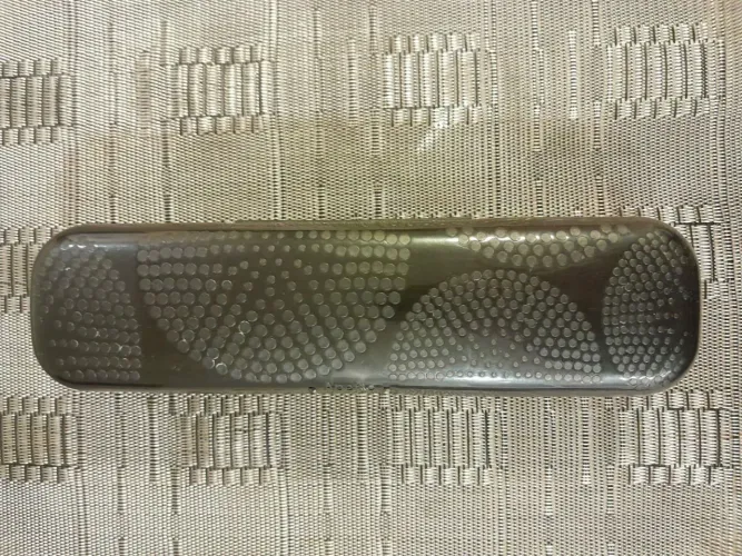 Estojo de plastico preto para escova/ canetas