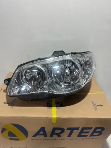 Farol Pálio Sapao Strada Siena Arteb Novo 
