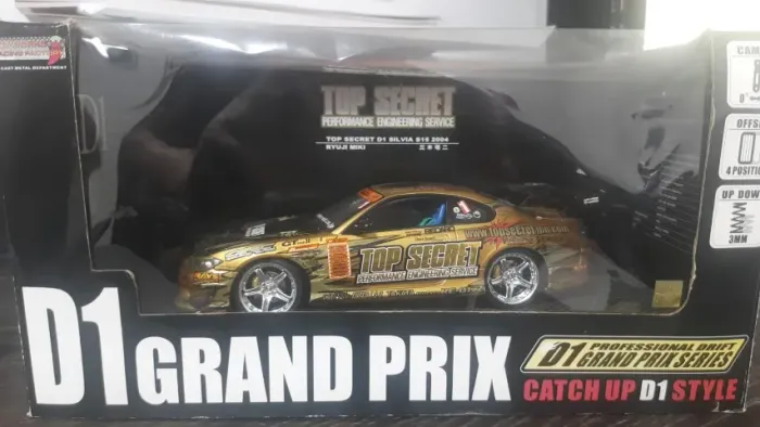 CAR MODEL1/24-Top Secret D1 Silvia S15 2004 Ryuji Miki (gold x black) D1 GRAND PRIX SERIES