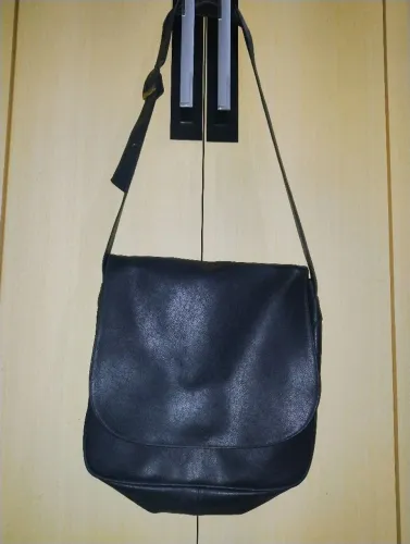 Bolsa de Ombro Preta