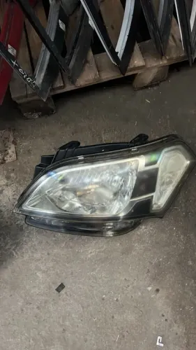 FAROL ESQUERDO KIA SOUL 2011