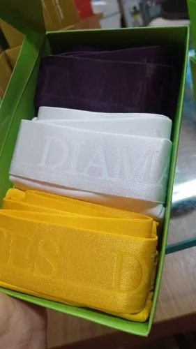 Diamantes Lingerie ? 