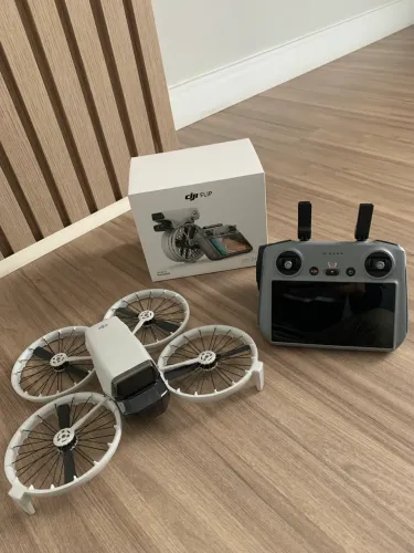 Drone DJI Flip (Semi Novo) IMPECÁVEL controle com Tela RC2