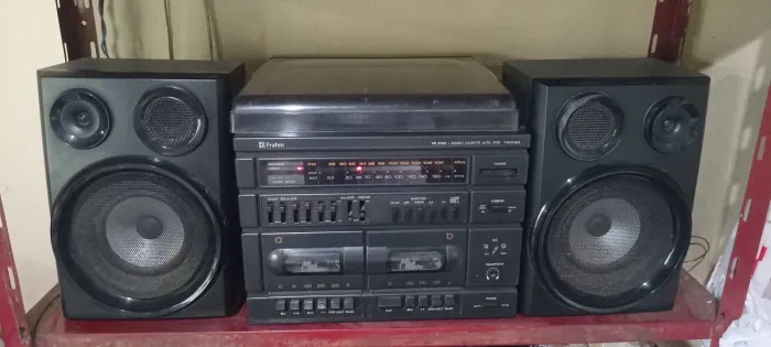 Rádio 3 em 1 Frahm com Caixas Samsung  Aceito Proposta 