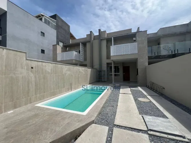 Casa Duplex de 4 suítes com Piscina à venda no Recreio, Rio das Ostras
