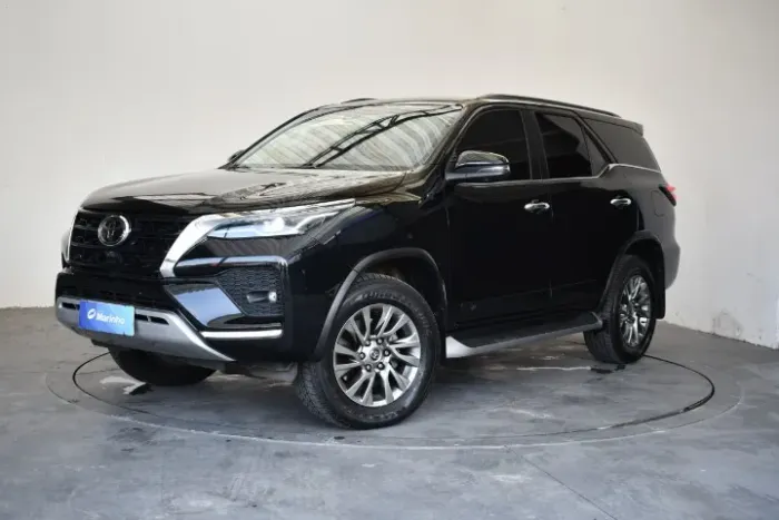 HILUX SW4 SRX 7 LUGARES AUTOMATICA DIESEL 4X4