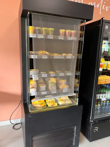 Vitrine refrigerada aberta, expositora de alto serviço estilo Grab and Go
