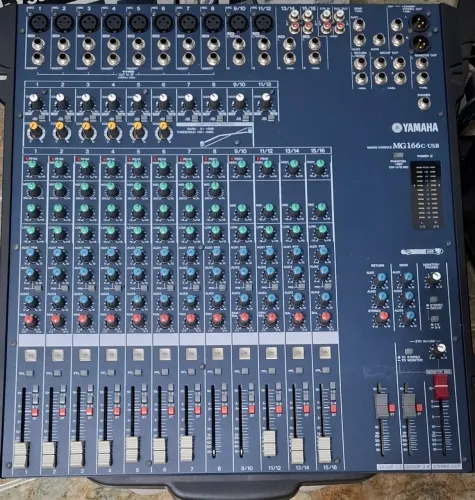 Mesa Yamaha - Compressor - Equalizador