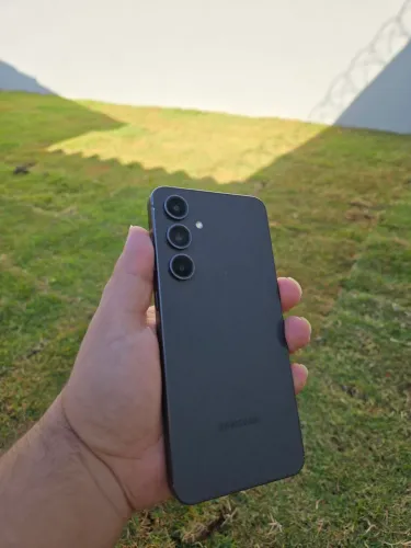 Samsung Galaxy S24 FE COM NF aceito troca passo cartão