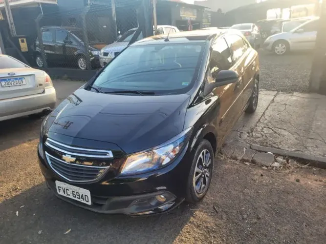Chevrolet Onix Hatch LTZ 1.4 8V Flex Power Mec. 4P 2015
