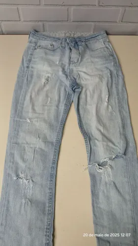Calça Jeans Feminina Calvin Klein Rasgada - Tamanho: 36