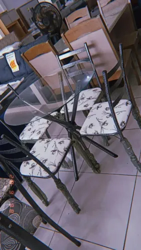Mesa de Jantar de Vidro com 4 Cadeiras-NOVA