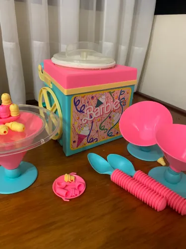 Sorveteria da Barbie - década da 90 