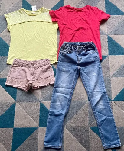 Lote para Menina 8 anos - Camisetas, Shorts e Calça Jeans
