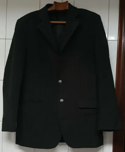Paletó Colombo Preto Risca de Giz Tamanho 48