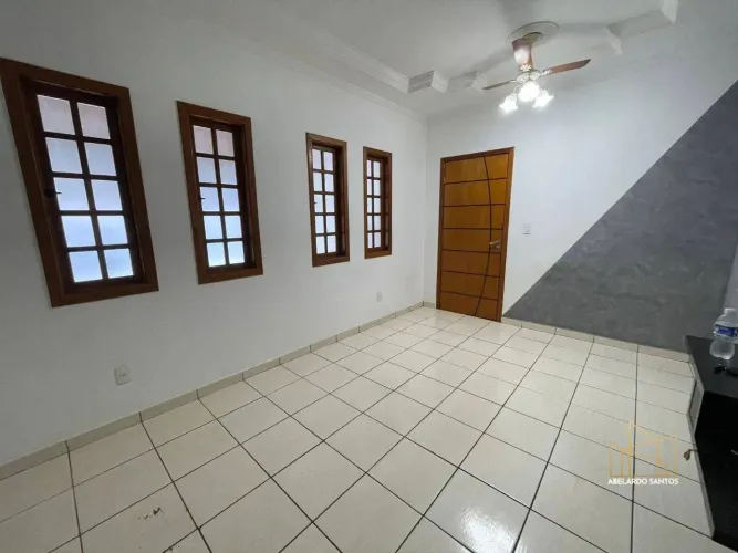 Casa com 3 dormitórios para alugar, 119 m² por R$ 2.800,00/mês - Parque América - Itu/SP