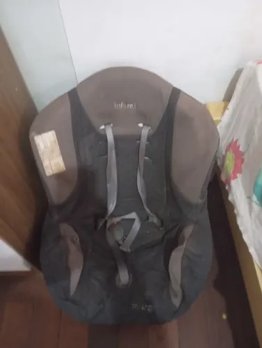 Cadeira veicular para crianças de 0 a 16 kg