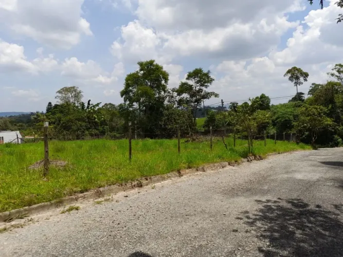 Área à venda, 3000 m² por R$ 980.000,00 - Granja Viana - Embu das Artes/SP