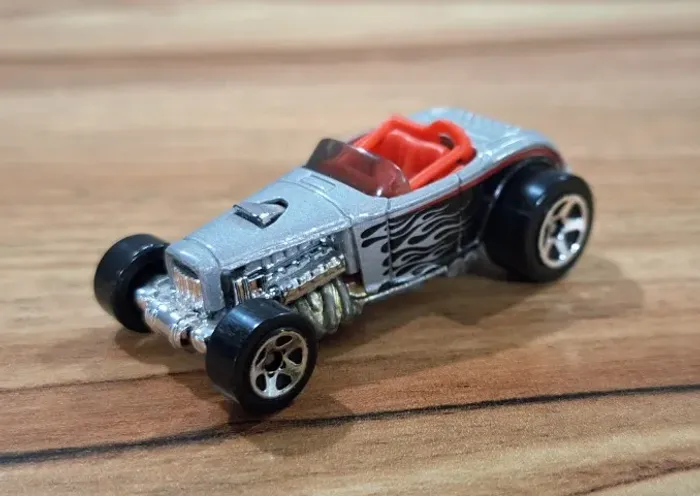 Hot Wheels Deuce Roadster - Team: Ford Racing Series 2008 (Loose)