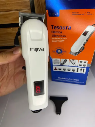 MAQUINA DE CORTAR CABELO INOVA Branca an5