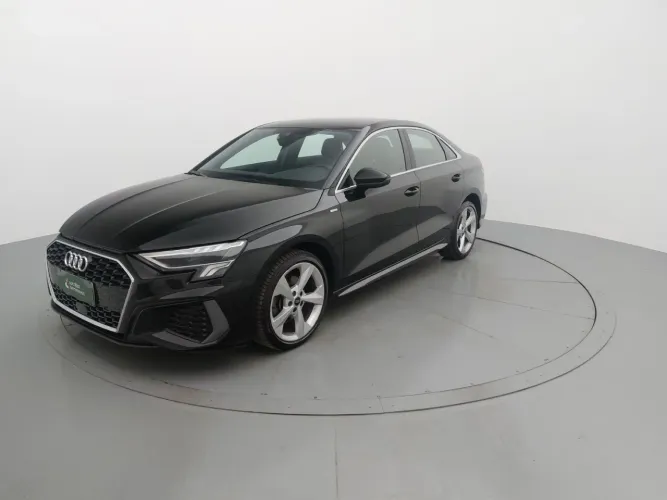 Audi A3 Sedan S-line 2.0 TFSI S-tronic 2023