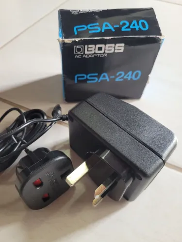 Fonte Pedal Boss PSA-240