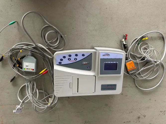 Eletrocardiografo 