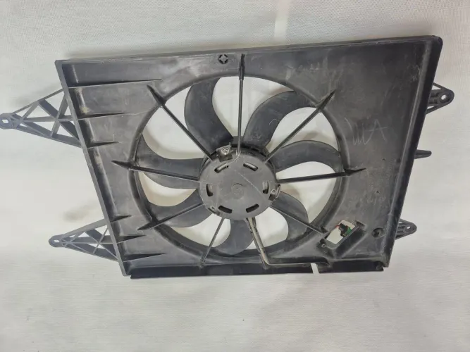 Defletor com Ventoinha Volkswagen Gol G5 G6 G7