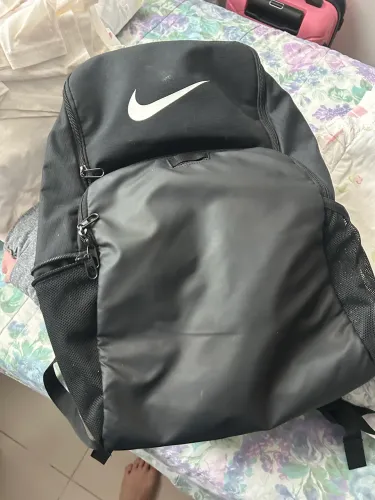Mochila Nike 3 compartimentos